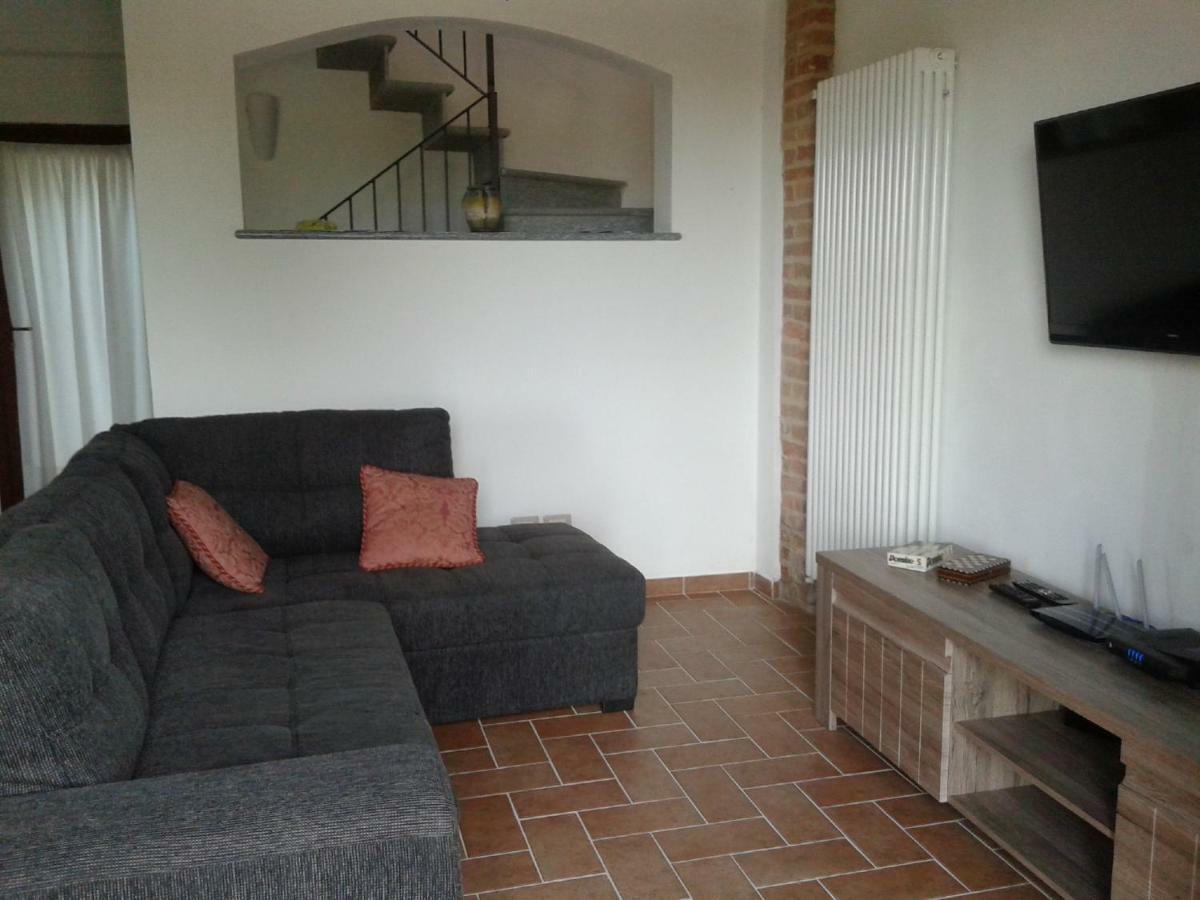 Casa Vacanze Sweet Dreams Agliano Terme Ngoại thất bức ảnh